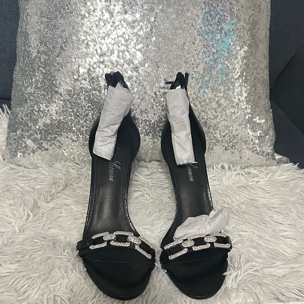 Lauren Lorraine Black Heels with Silver Chain